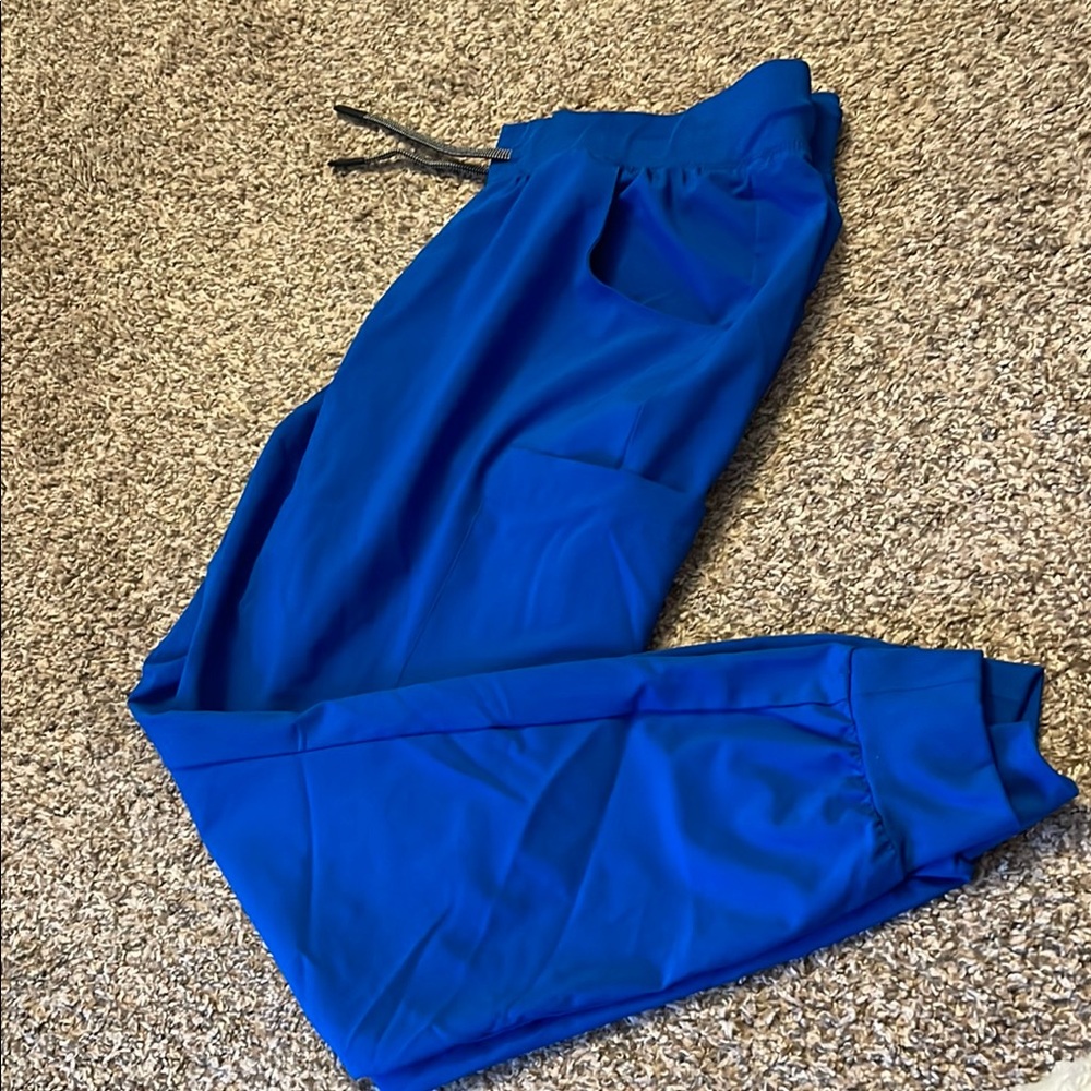 Epic by IRG Scrub Joggers